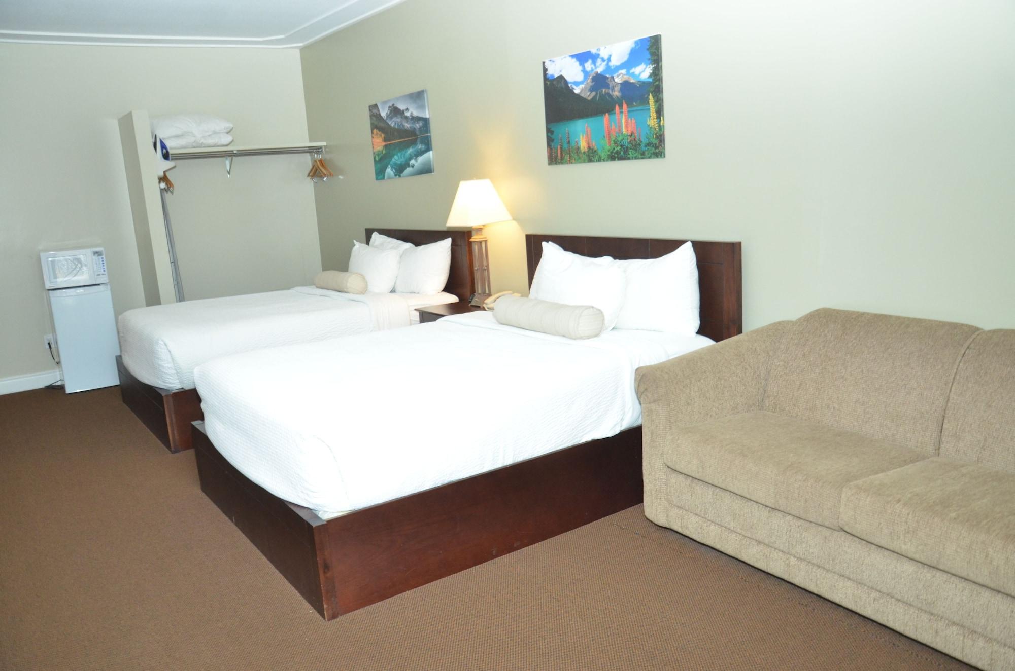 Days By Wyndham 3* Golden