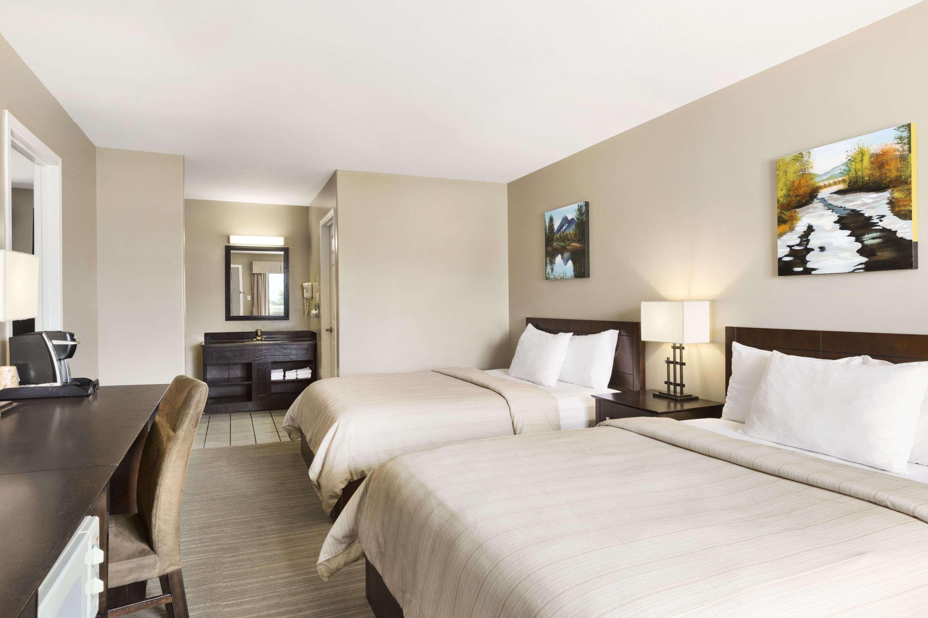 Days By Wyndham 3* Golden